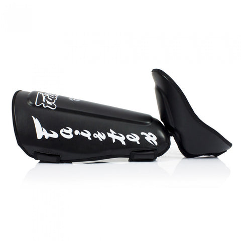 Fairtex SP7 Muay Thai Twister Detachable Shin Pads - Black